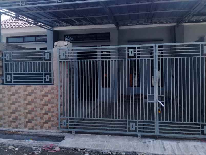 rumah jln jatimekar kp paniisan