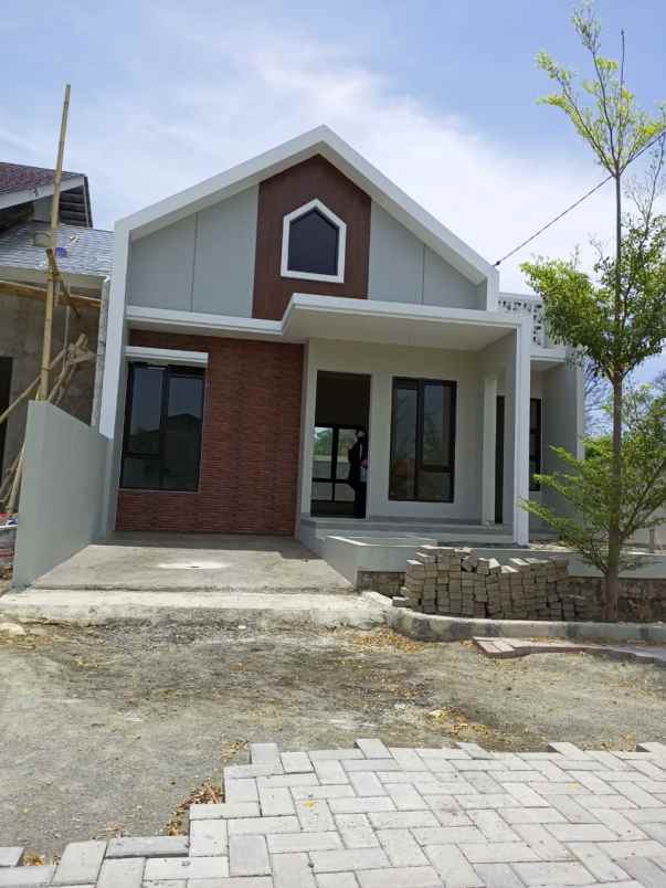 Rumah Mewah Minimalis Graha Permata Harjamukti Cirebon