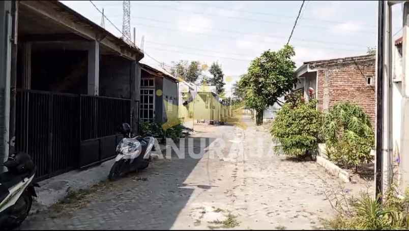 rumah kediri kota 65m pesantren