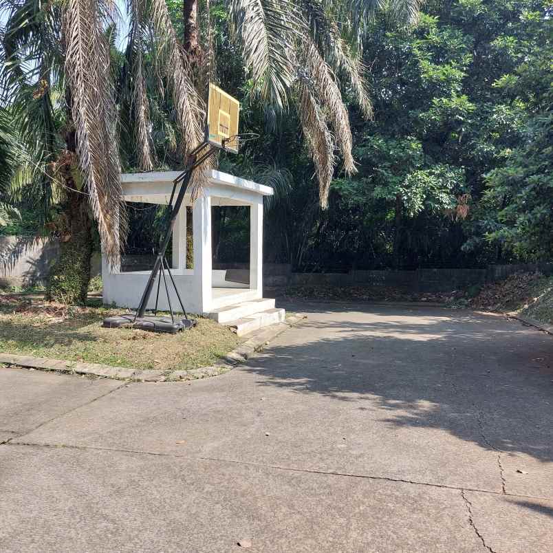 rumah luas nyaman damai perumahan bukit golf cibubur