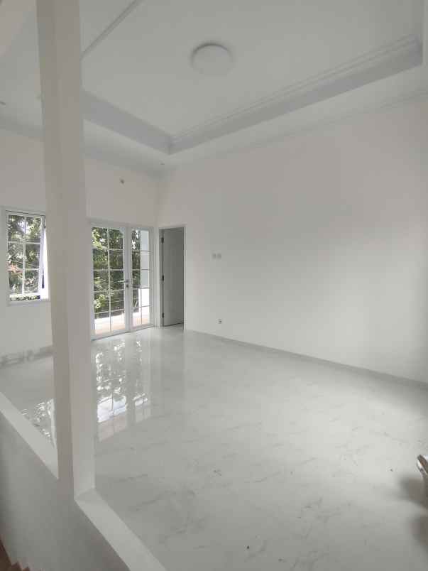 rumah mampang pancoran mas depok