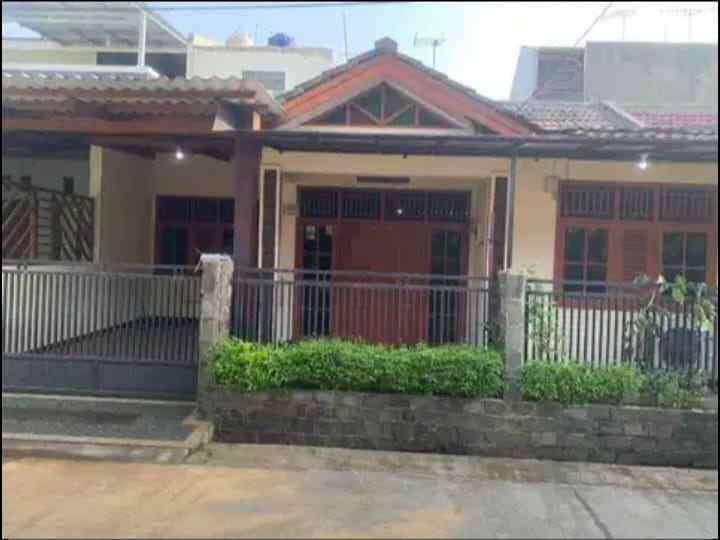 rumah megah bak istana murah di cikunir jakasampurna