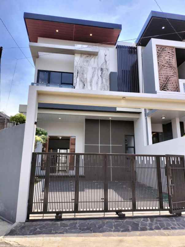 rumah mewah modern dekat kampus ugm yogyakarta