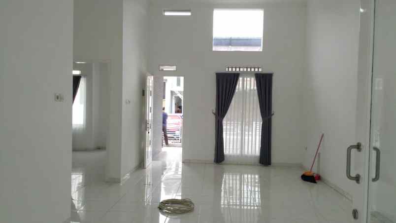 rumah mewah siap huni lokasi permata jingga