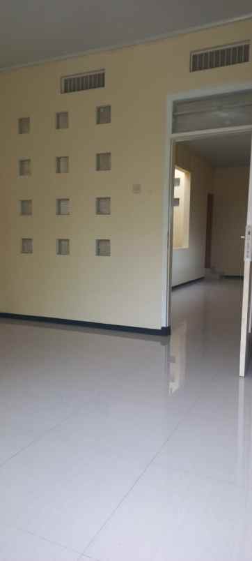 rumah mewah siap huni lokasi sulfat malang