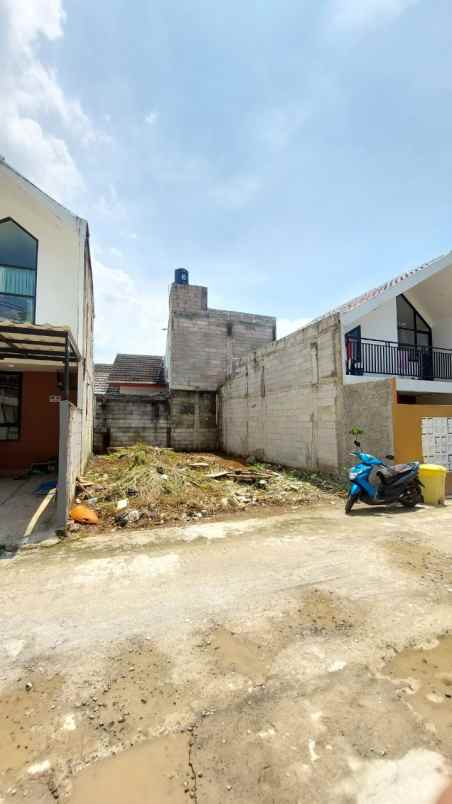 rumah mezzanine semi 2 lantai cipayung depok