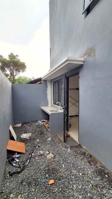 rumah minimalis 2 lantai 500 jutaan di pakis