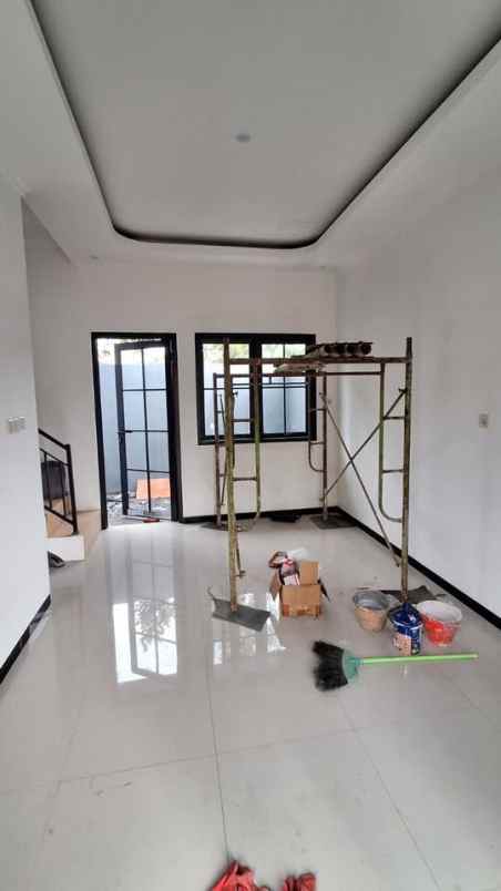 rumah minimalis 2 lantai 500 jutaan di pakis