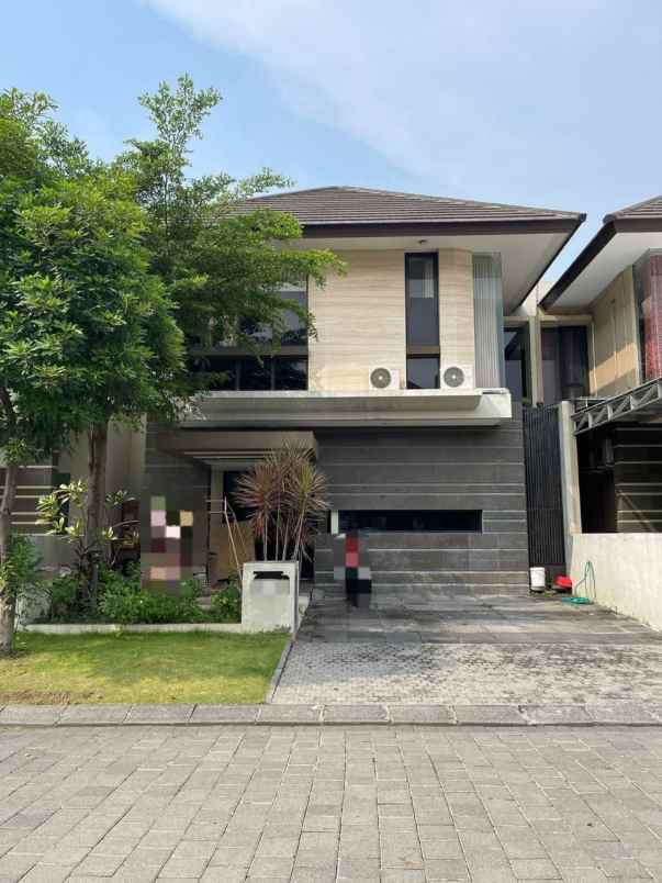 rumah minimalis astoria park hadap selatan
