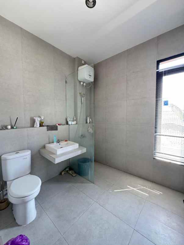 rumah minimalis grand sharon cipamokolan bandung