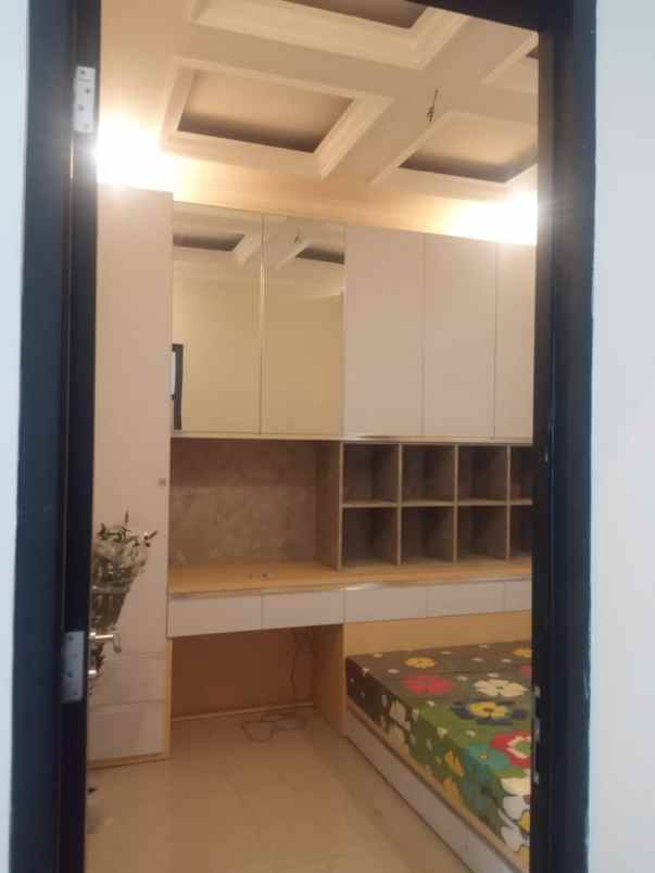 rumah minimalis klasik lokasi di cemorokandang