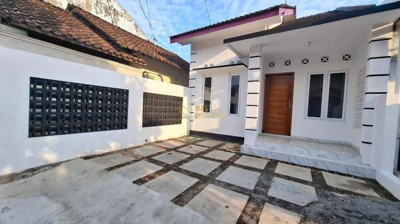 rumah minimalis modern dekat rsud prambanan