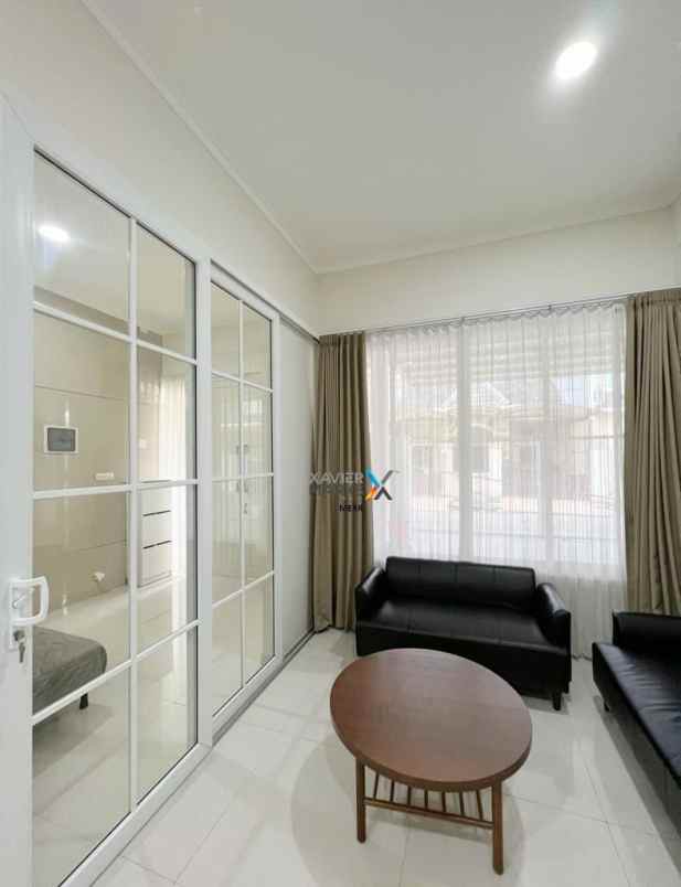 rumah modern minimalis di sutorejo utara baguss