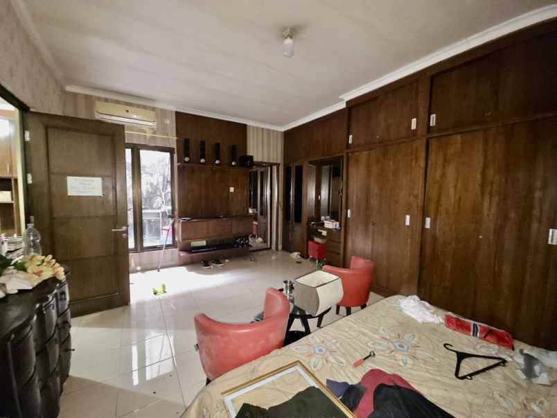 rumah murah dua lantai di aralia harapan indah bekasi