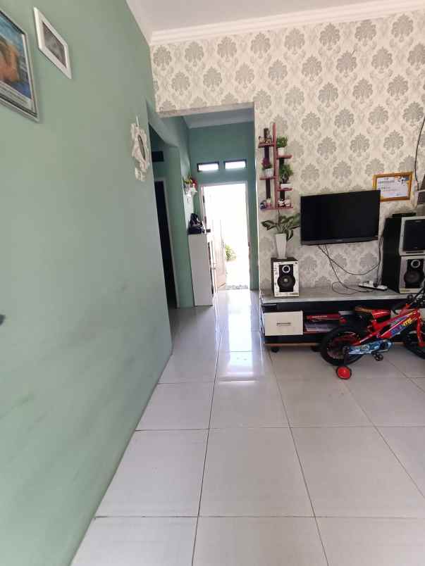 rumah murah samping taman graha asri ciracas