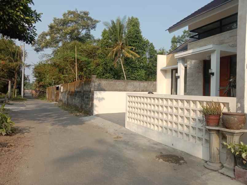 rumah murah siap huni dekat kampus uii yogyakarta