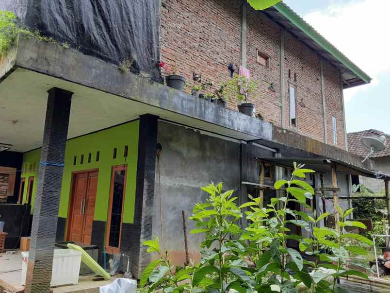 rumah ngargoyoso karanganyar