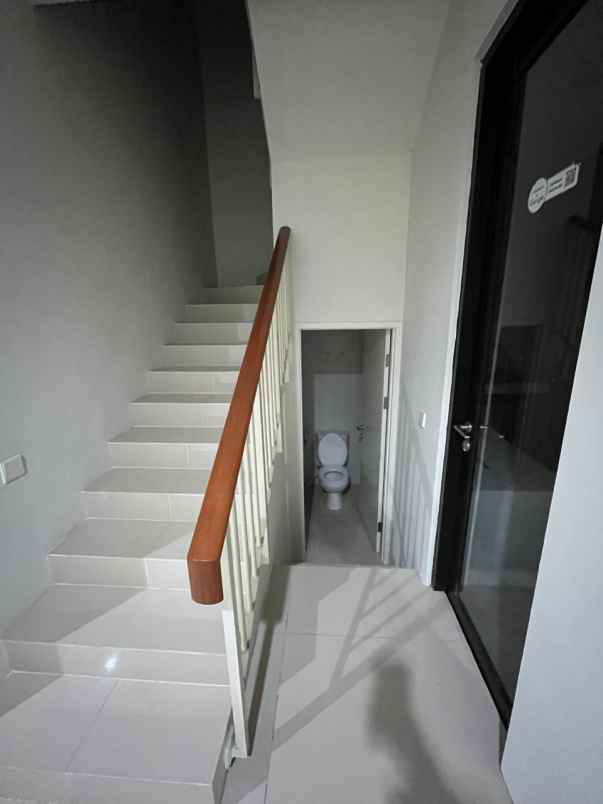 rumah northwest lake citraland utara