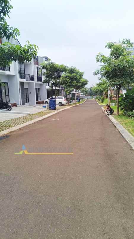 rumah nuansa resort kolam renang bogor selatan