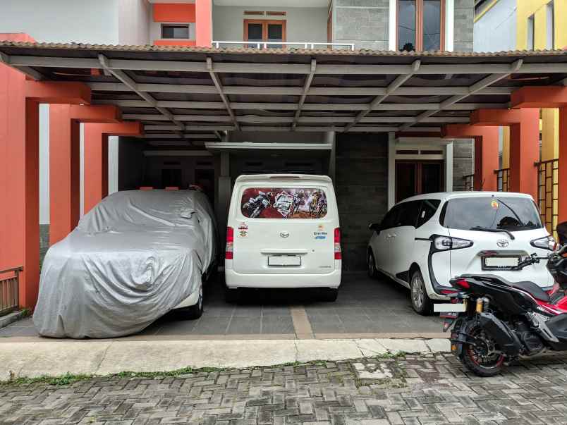 rumah perumahan agnya jln raya