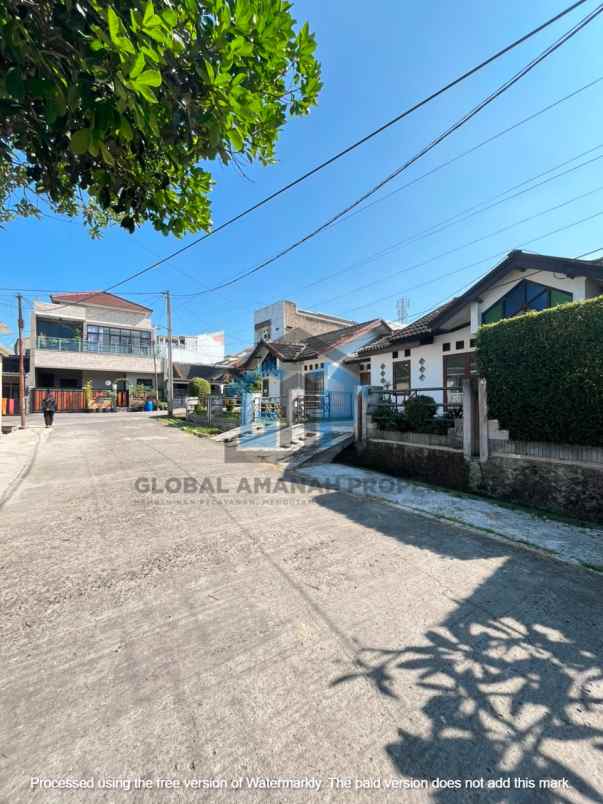 rumah puri cipageran lingkungan nyaman row jalan besar