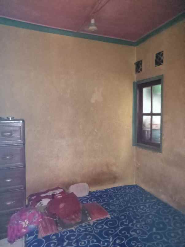 rumah second siap huni di bumi sawangan indah 2 depok