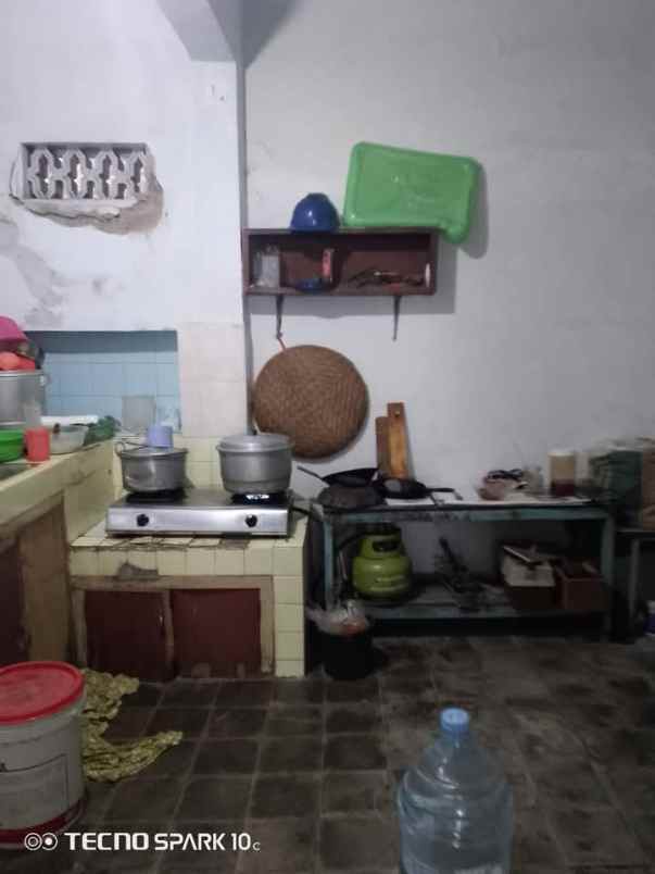 rumah siap huni apa adanya di tengah kota