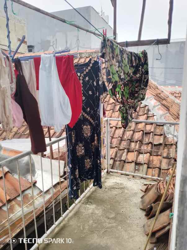 rumah siap huni apa adanya di tengah kota