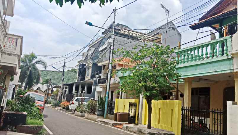 rumah siap huni daerah rawamangun jakarta timur