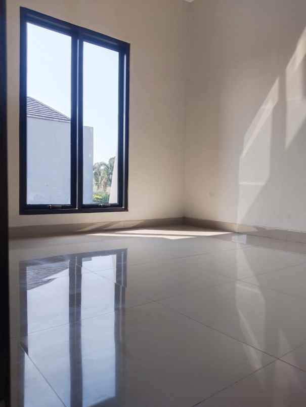 rumah siap huni dekat toll pamulang