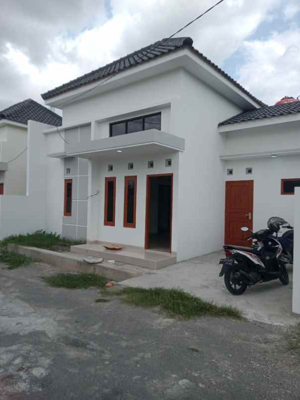 rumah siap huni di jetis baki solobaru sukoharjo