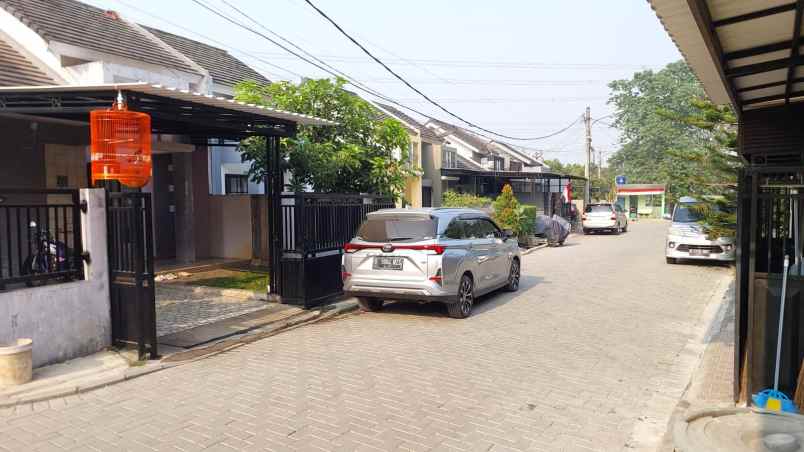 rumah siap huni hook di serpong