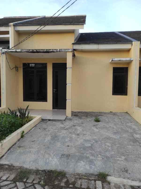 rumah siap huni lokasi strategis booking 3jt