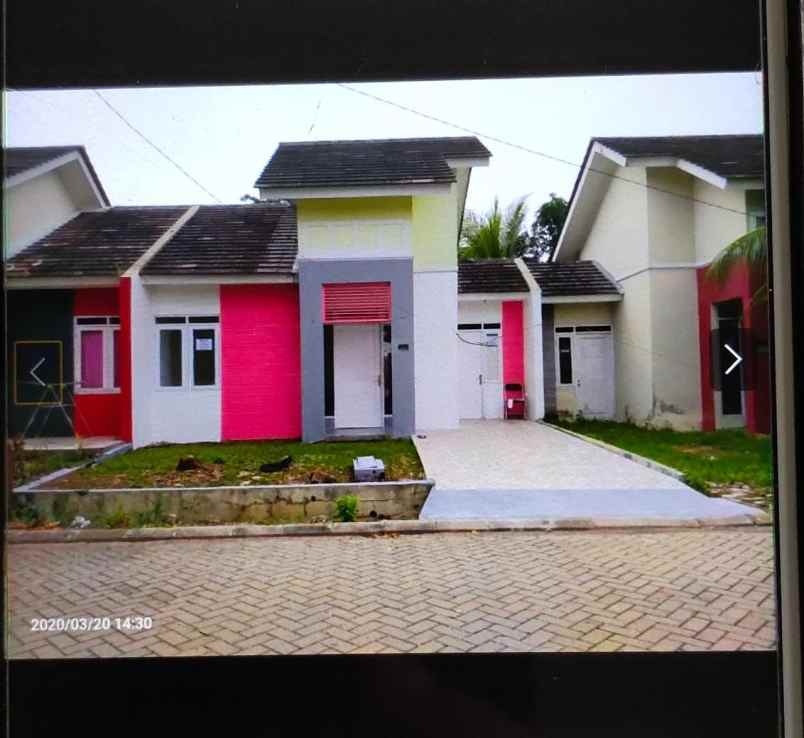 rumah strategis perumahan bukit vignolia