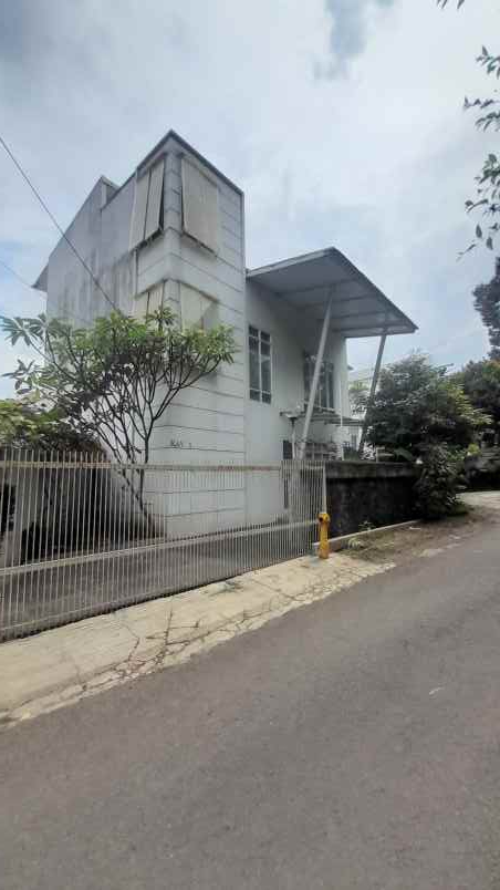 rumah strategis teahouse dago residence