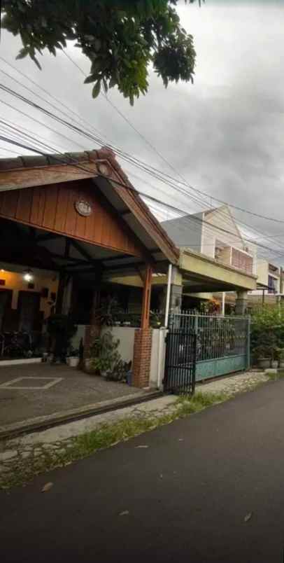 rumah terawat di antapani arcamanik