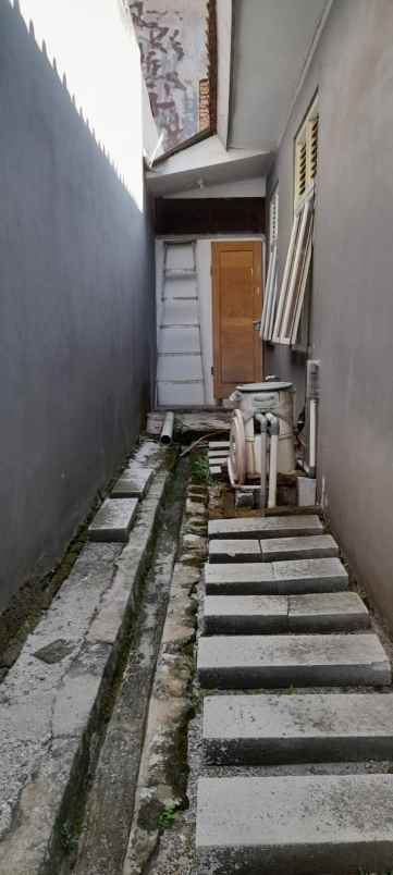 rumah tinggal dekat kampus stan