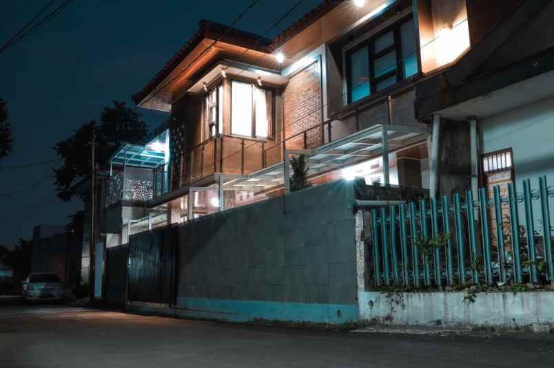Rumah Mewah Artistik Baru Di Renovasi Full Furnished Turangga Lengkong