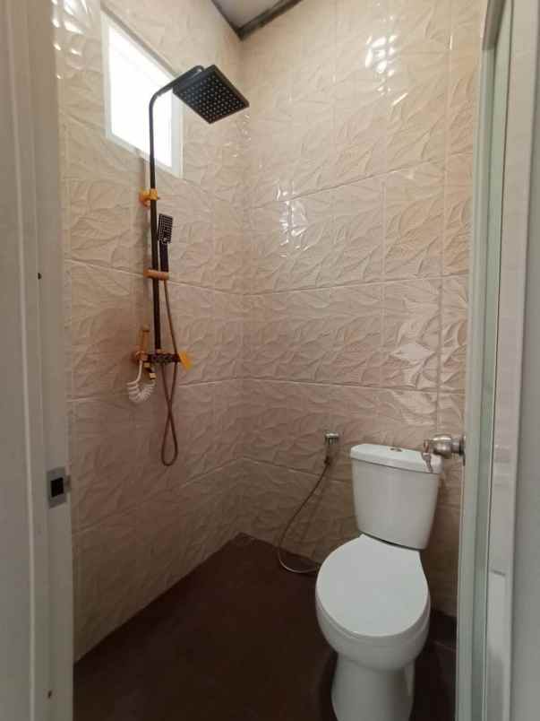 rumah villa batu dekat mall batos butuh uang