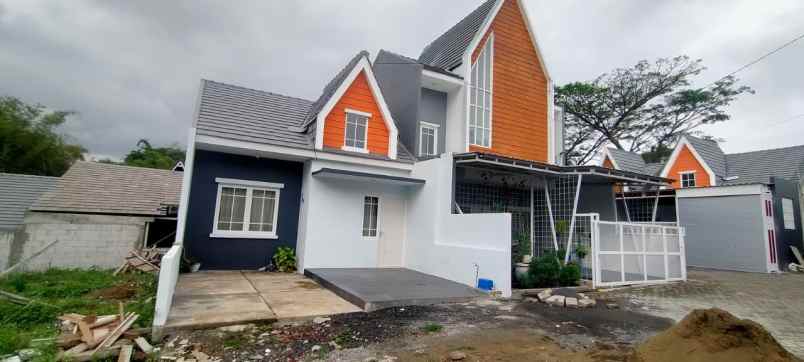 scandinavian cluster malang rumah 1 lantai murah