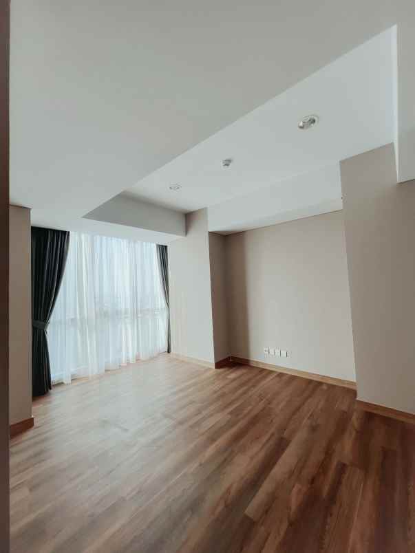 sewa apartemen holland village 3br cempaka putih