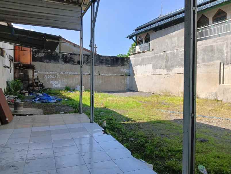 tanah dan bekas toko lamper tengah raya