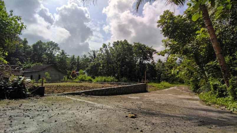 tanah jogja 8 menit stadion cangkring siap ajb