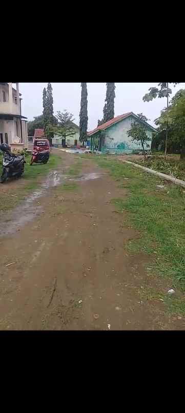 tanah kebun subur dan strategis