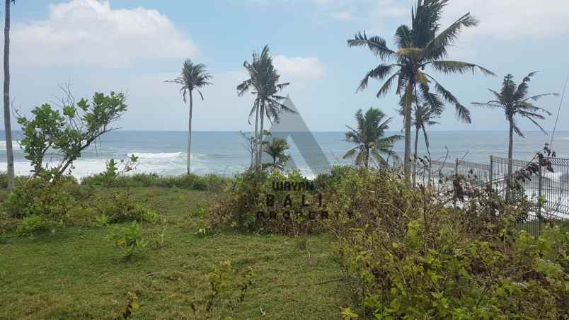 tanah pantai bonian