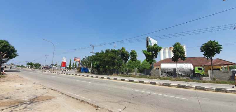 tanah strategis di jl raya tanjung pura karawang barat
