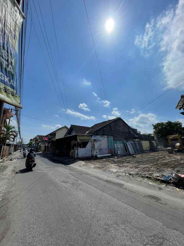 tanah super strategis di condongcatur depok sleman