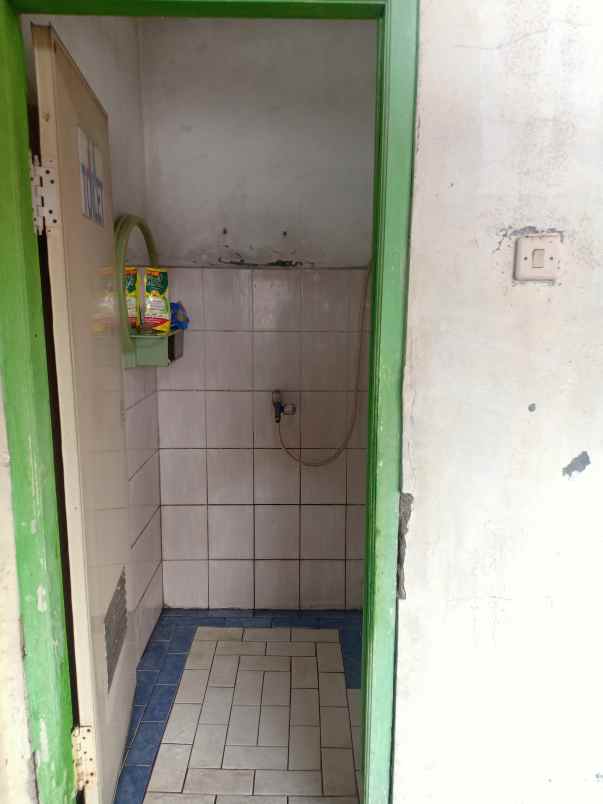 terima kost khusus putri kamar mandi sendiri