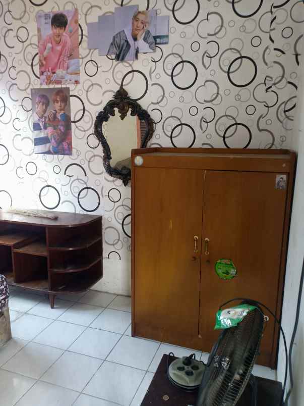 terima kost khusus putri kamar mandi sendiri