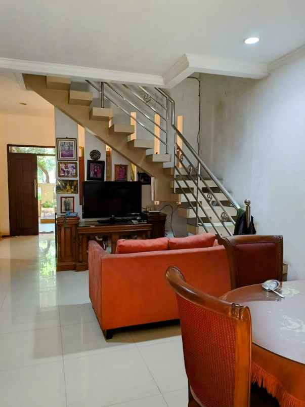 turun harga dijual rumah di citragran cibubur